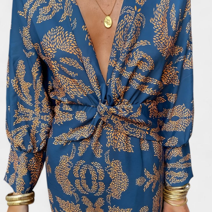 Ема Макси Рокля с V Изрез и Преден Чвор