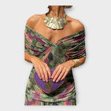 Въздушна Рокля с Впечатляващ Изрез