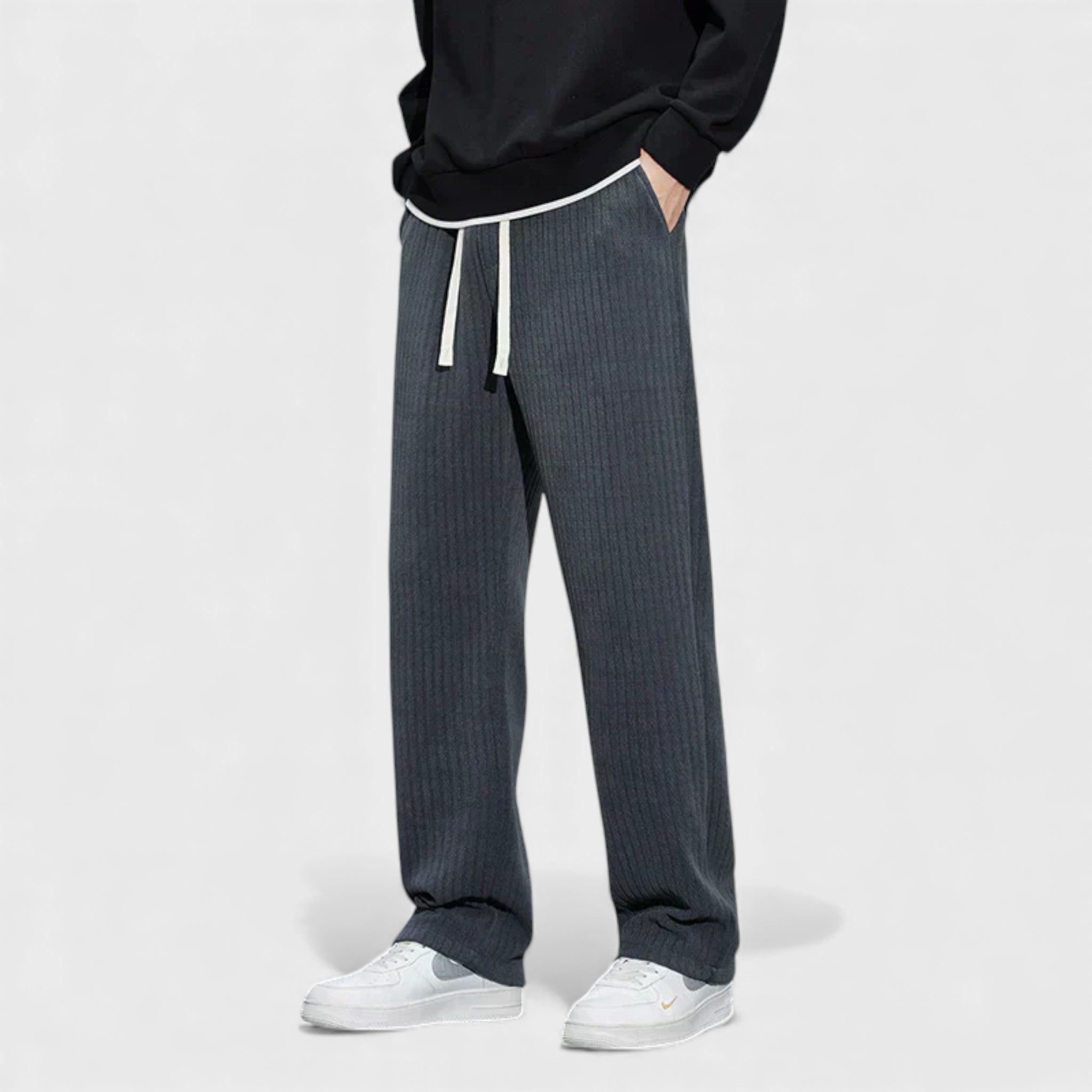 Добрин - Романтичен Панталон от Велюр