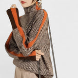 Мария - Спортен Суитшърт с Висок Лак