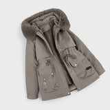 Елена – Стилно дамско зимно яке с модерен дизайн