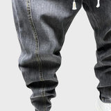 Лорен - Комбинация от стил на деним и комфорт на джогърите