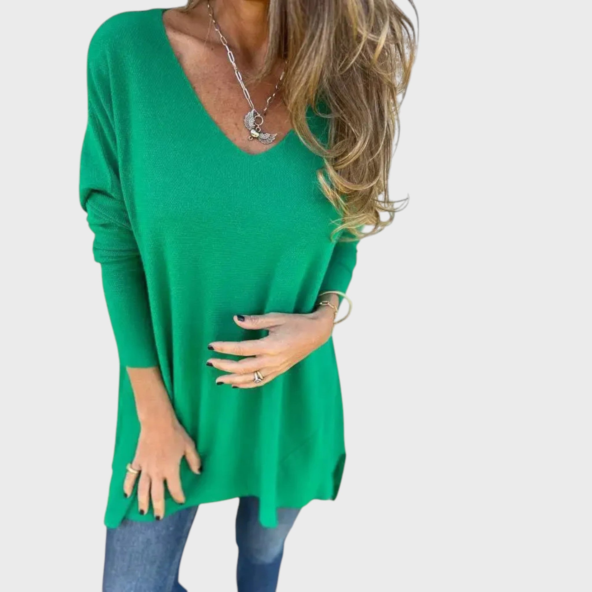 Гергана - Релаксирана дамска блуза с V-деколте