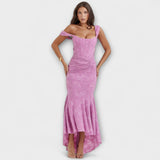 Дълга рокля с елегантен и изискан корсет