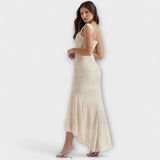 Дълга рокля с елегантен и изискан корсет