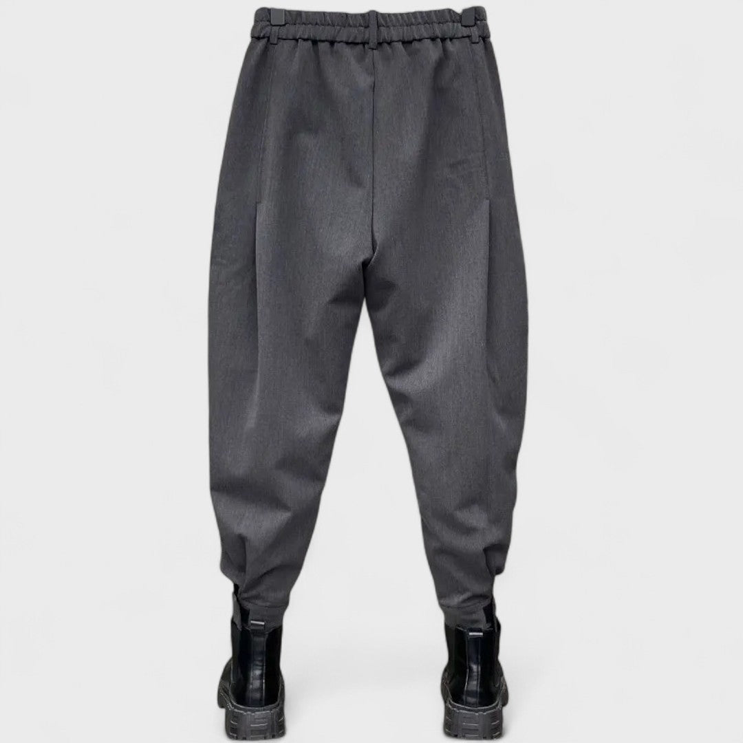 Никола - Модерни Мъжки Панталони с Елегантна Кройка