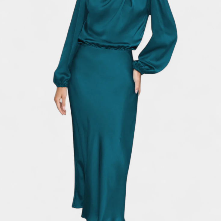 Мария Макси Рокля с Висок Яка и Цветни Детайли