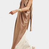 Петра Макси Рокля с Неправилен Рез и Открити Гърба