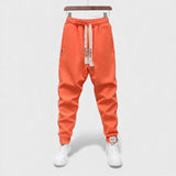 Лоран - Удобни панталони с елегантни аксесоари